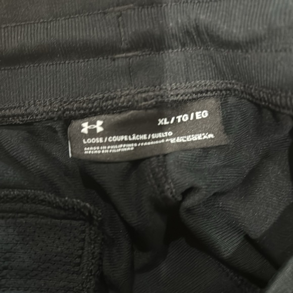 Under Armour loose fit joggers-X Large - Picture 3 of 3